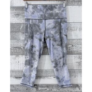 Athleta Salutation Stash Pocket II Capri Blue/Gray Athletic Legging Sz Medium